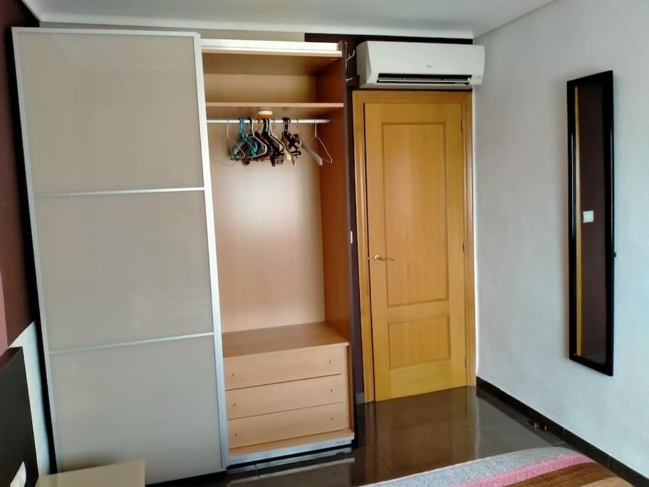 Zona Centro-Parking Gratuito Apartment Castellón de la Plana Екстериор снимка
